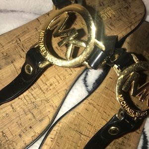 MICHAEL KORS SANDALS